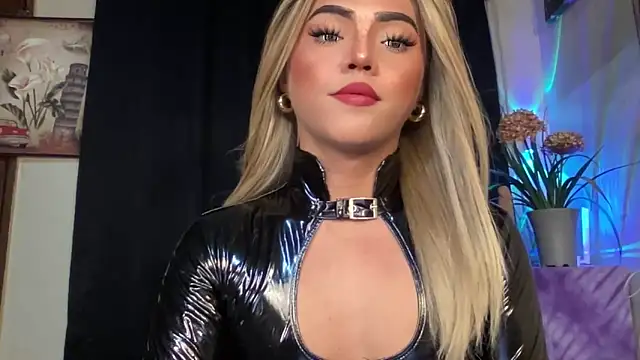 calimonroe online show from October 2025 07:02:01 PM