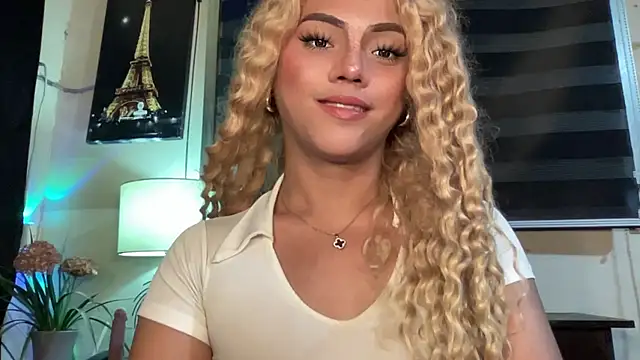 calimonroe online show from October 2025 08:32:02 PM