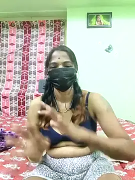 Tamil Ishu online show from April 2026 10:01:02 PM