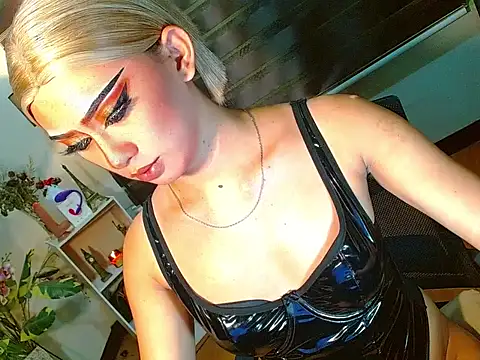 Queen yasii 88 online show from April 2026 03:02:01 PM