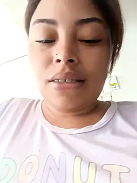 Snapshot of Naomi-Summer chatting on November 2025 04:22:02 PM Naomi-Summer online show from November 2025 04:22:02 PM