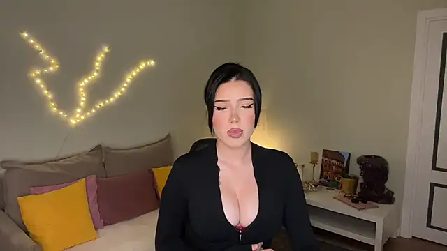 Snapshot of mistress_of_hearts chatting on July 2026 02:03:02 PM mistress of hearts online show from July 2026 02:03:02 PM