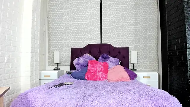 Zamara Kleii online show from November 2025 04:38:02 AM