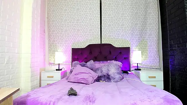 Zamara Kleii online show from January 2026 04:05:01 AM