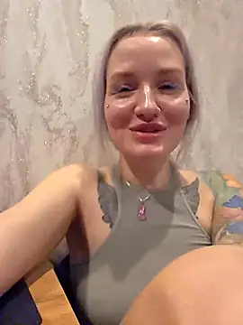 KateMonroe online show from April 2026 09:21:01 PM