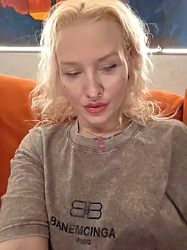 KateMonroe online show from April 2026 10:38:02 PM