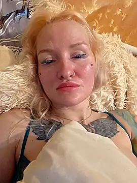 KateMonroe online show from April 2026 08:42:02 PM