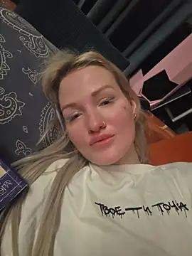 KateMonroe online show from April 2026 09:16:02 PM