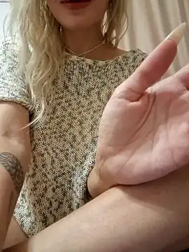 KateMonroe online show from October 2025 09:16:01 PM