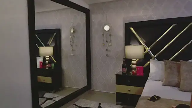 KiimBrooks online show from November 2025 11:03:02 AM