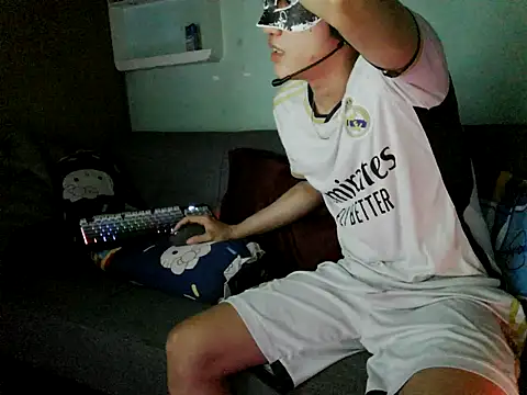 boyhigh1997 online show from February 2026 09:38:02 AM