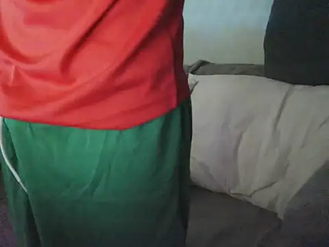 boyhigh1997 online show from October 2025 02:51:02 PM