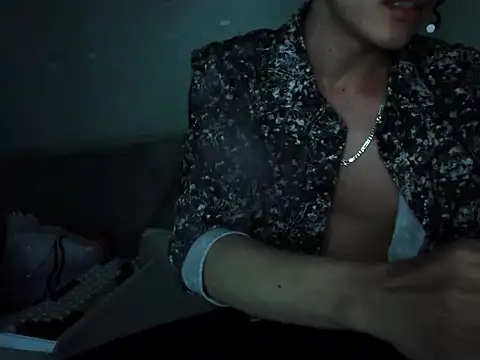 boyhigh1997 online show from September 2025 05:19:01 PM