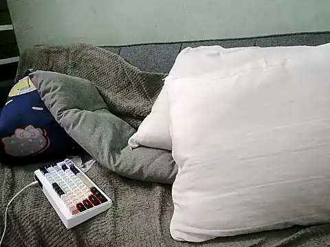 boyhigh1997 online show from September 2025 08:54:02 AM