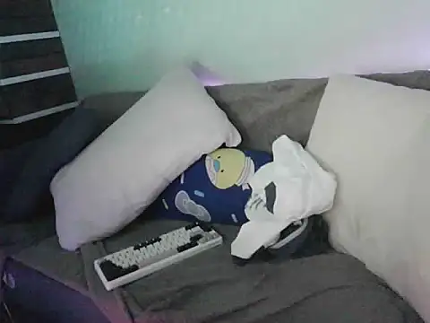 boyhigh1997 online show from October 2025 03:32:02 PM