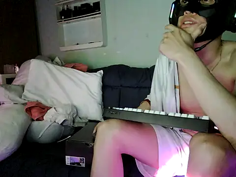 boyhigh1997 online show from March 2026 08:47:02 PM