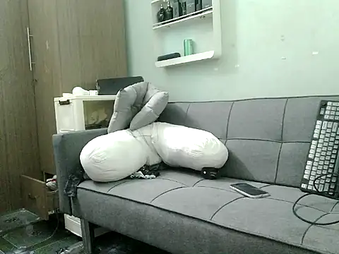 boyhigh1997 online show from May 2026 02:26:02 PM
