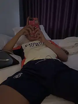 boyhigh1997 online show from October 2025 02:56:01 AM