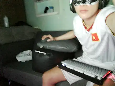 boyhigh1997 online show from February 2026 04:48:01 PM