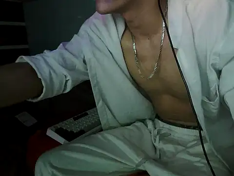 boyhigh1997 online show from September 2025 08:08:01 AM