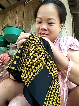 Snapshot of Rioo122 chatting on September 2025 01:57:01 AM Rioo122 online show from September 2025 01:57:01 AM