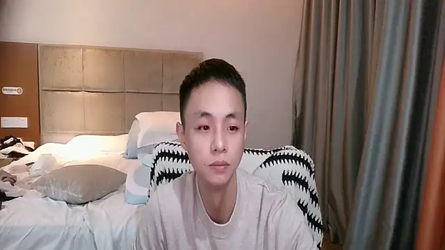 Snapshot of Tsia-Die chatting on December 2025 01:57:01 PM Tsia-Die online show from December 2025 01:57:01 PM