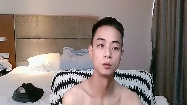 Snapshot of Tsia-Die chatting on December 2025 10:17:02 AM Tsia-Die online show from December 2025 10:17:02 AM