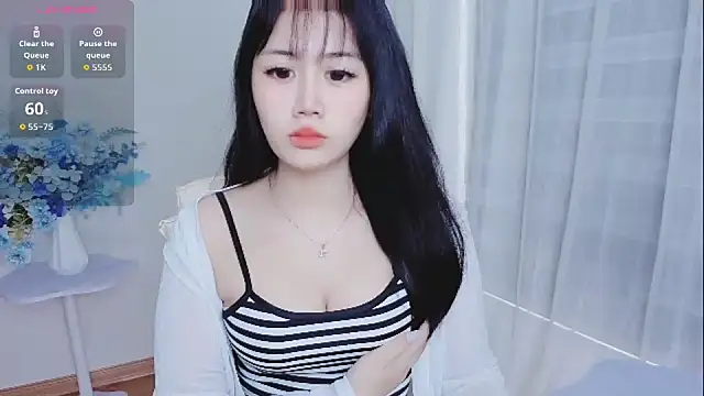 Snapshot of -Rose-Lucky- chatting on October 2025 01:18:02 AM -Rose-Lucky- online show from October 2025 01:18:02 AM