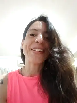 chicalunar24 online show from November 2025 08:40:01 AM