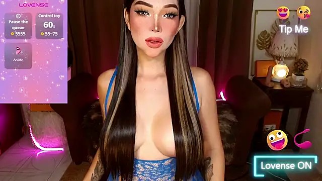 MouthWatering Ayesha online show from December 2025 01:28:02 AM