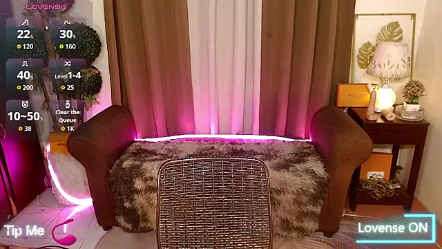 MouthWatering Ayesha online show from November 2025 02:48:01 AM