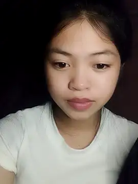 Thy00   online show from October 2025 04:04:02 PM
