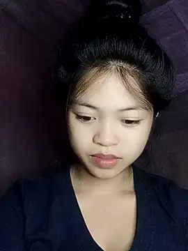 Snapshot of Thy00__ chatting on November 2025 04:05:02 AM Thy00 online show from November 2025 04:05:02 AM