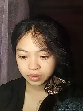 Snapshot of Thy00__ chatting on December 2025 08:10:01 PM Thy00 online show from December 2025 08:10:01 PM