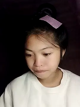 Snapshot of Thy00__ chatting on November 2025 06:52:02 PM Thy00 online show from November 2025 06:52:02 PM