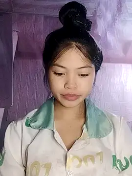 Snapshot of Thy00__ chatting on October 2025 03:23:02 PM Thy00 online show from October 2025 03:23:02 PM