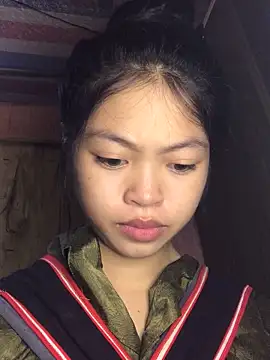 Thy00   online show from October 2025 09:32:01 AM