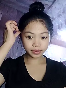 Snapshot of Thy00__ chatting on October 2025 03:09:02 PM Thy00 online show from October 2025 03:09:02 PM