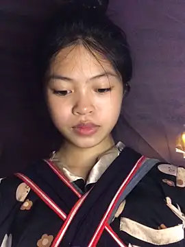 Thy00   online show from October 2025 07:42:01 AM