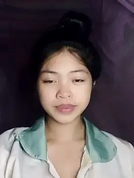 Snapshot of Thy00__ chatting on November 2025 04:22:01 PM Thy00 online show from November 2025 04:22:01 PM