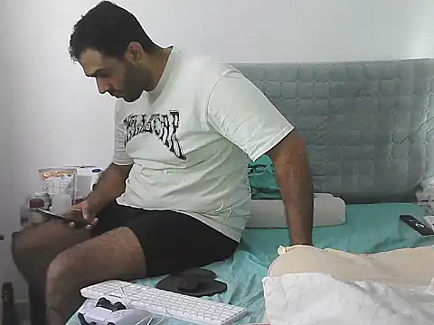 morenocabro10 online show from April 2026 05:08:01 PM