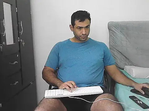 morenocabro10 online show from April 2026 09:38:02 PM
