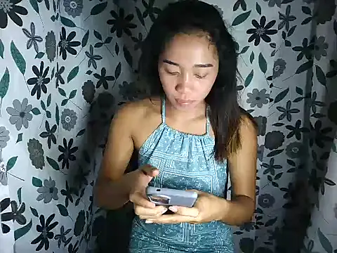 Virgen christine01 online show from April 2026 10:27:01 PM