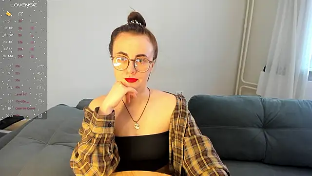 MewStella online show from March 2026 05:33:02 AM