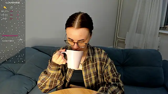 MewStella online show from March 2026 05:50:01 PM