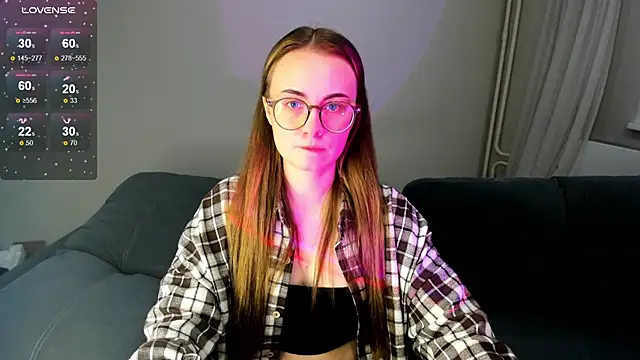 MewStella online show from November 2025 07:02:02 PM