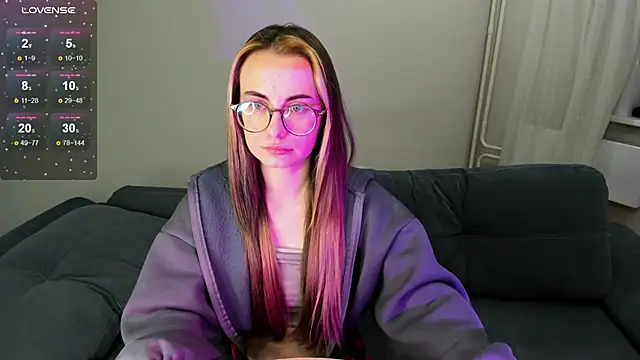 MewStella online show from November 2025 12:04:02 AM