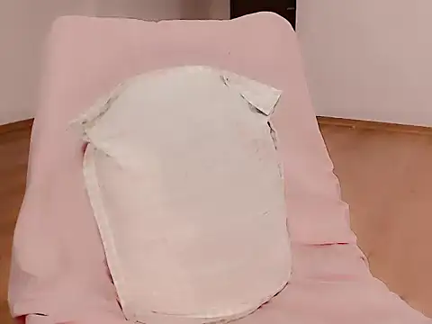 Tea Mei online show from December 2025 01:05:02 PM