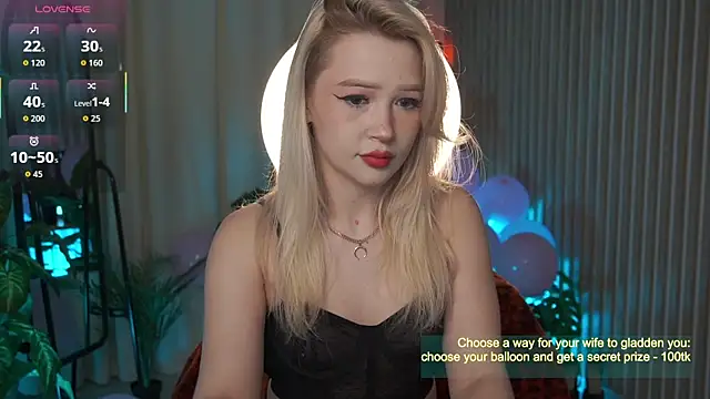 LauraWifeness online show from September 2025 05:13:01 AM