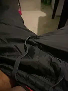 Preto Diamamte online show from October 2025 04:01:01 AM